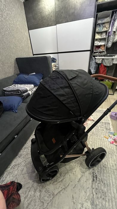 Продам Коляску 3 в 1