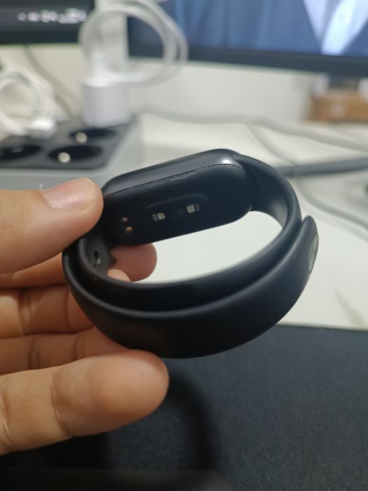 Xiaomi Mi Band 9 

Продам Mi Ba
