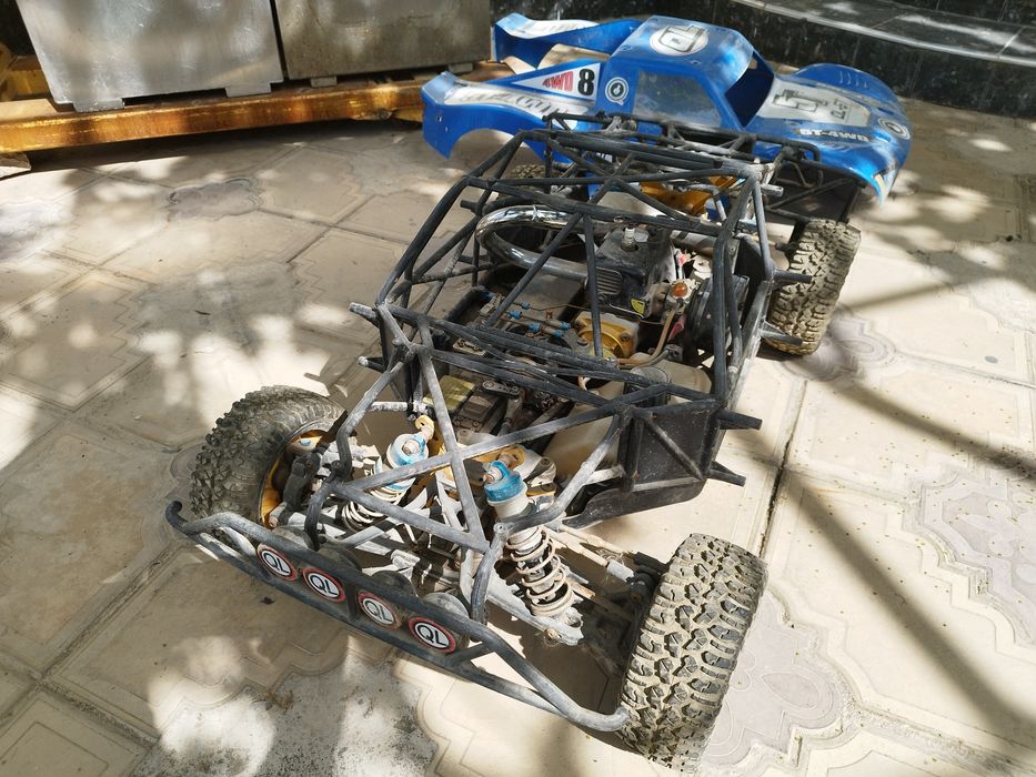 RC машина 1:5 бензиновая, без пульта, не заводится
