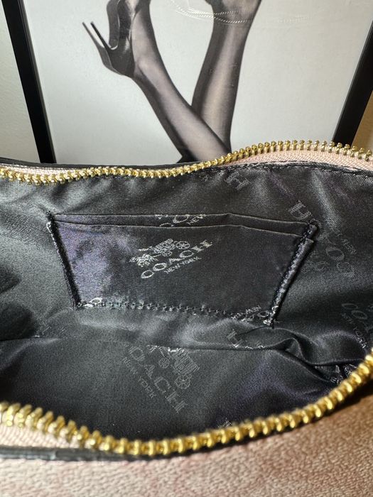 Geanta coach de umar