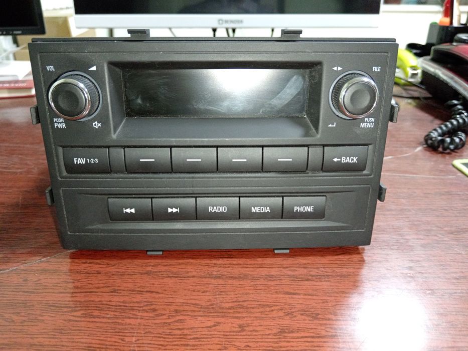 Cobalt magnitafon sotiladi