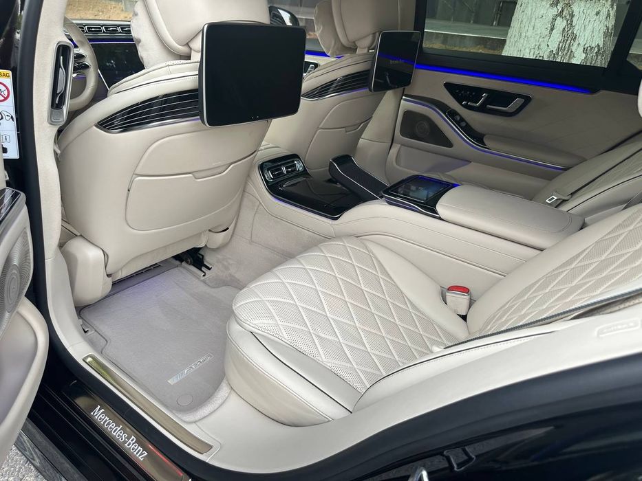 Срочно Продаётся mercedes-benz