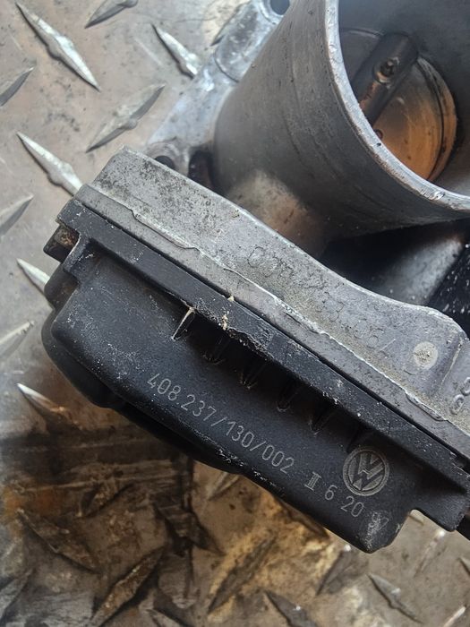 Clapeta acceleratie audi a4 b5 1.6b adp 408237