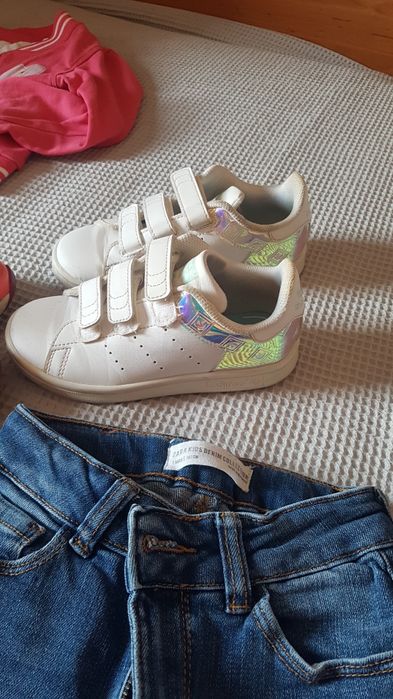 Дрешки за момиче 6г.