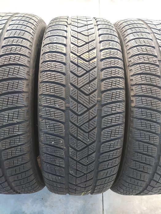 235/55/19 Pirelli
