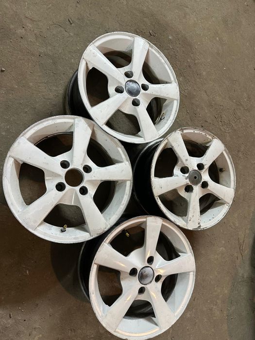 R14 PCD 4 *100 Комплект легкосплавных дисков