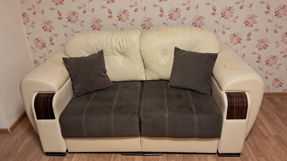 Set Canapea 3 locuri extensibilă, canapea 2 locuri fixă