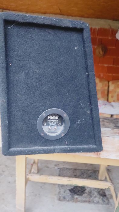 Vând subwoofer auto Sau dacă aveți ceva la schimb cu altceva