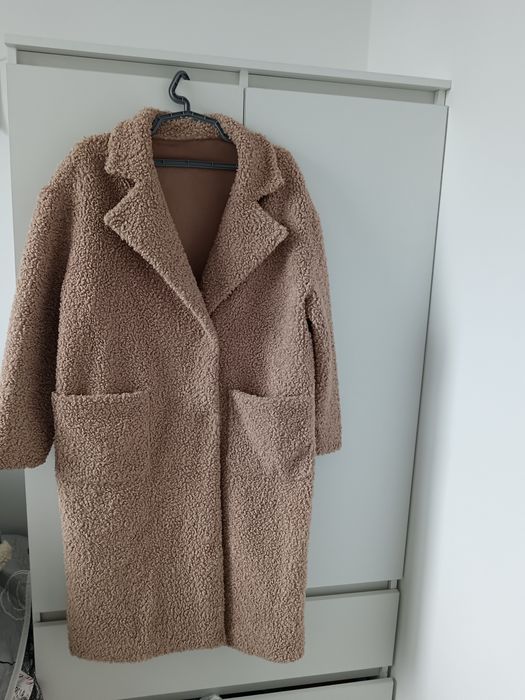 Продам женскую верхнюю одежду