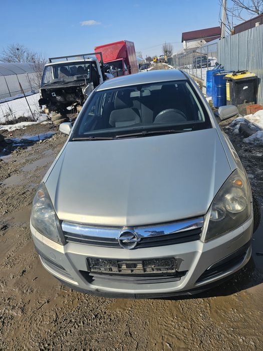 Dezmembrez  Opel astra h 1.7 2007 uși cutie roti faruri punte stopuri
