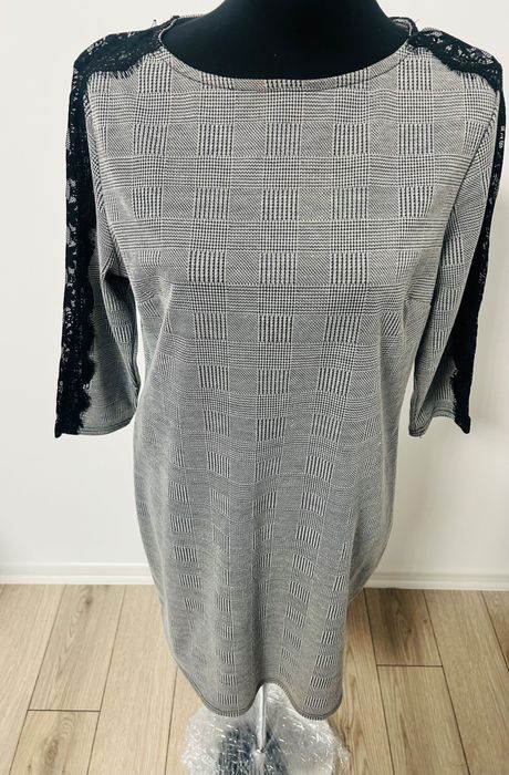 Rochie office cu dantelă