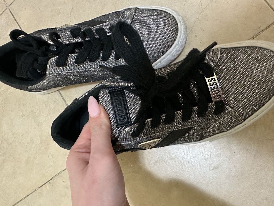 Guess - кецове (оригинални)