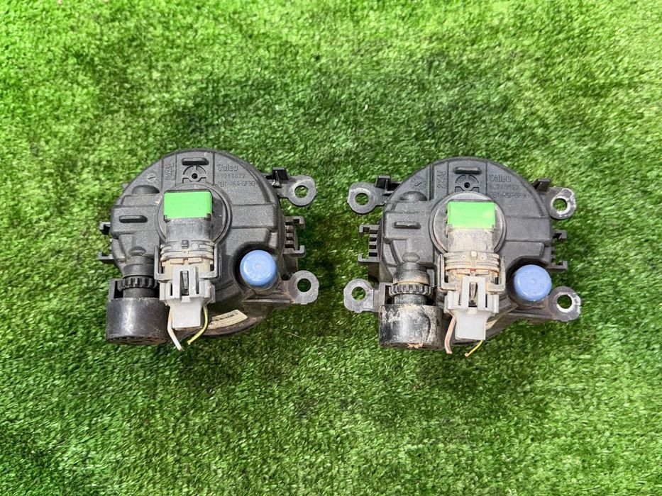 PROIECTOR CEATA FATA STANGA/DREAPTA (2 BUC.) LAND ROVER FREELANDER 2.2 DIESEL 2008 COD OEM 89203953 6H525K201AA LR001587 LR057400 2007-2011