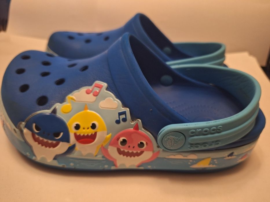 Crocs Baby Shark marimea 32÷33