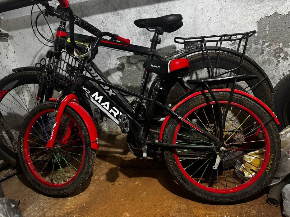 Velosipedlar ( bikes) Sotiladi. Holati yaxshi. Kam minilgan.