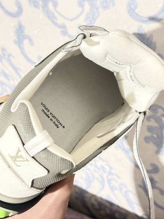 Красовки Louis Vuitton