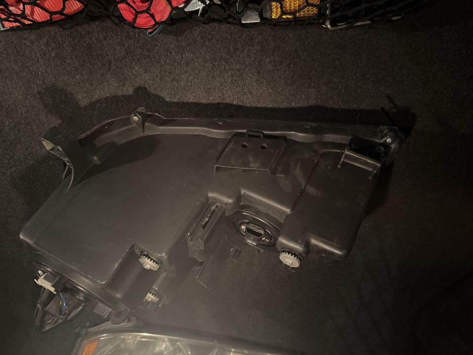 Продам фары на Lexus RX330