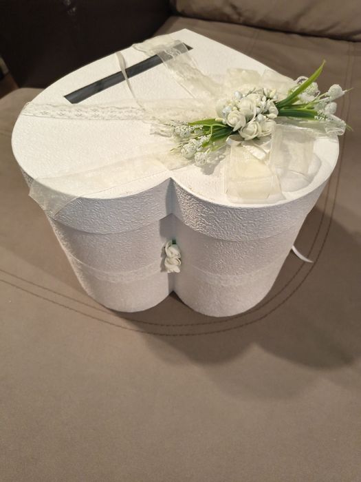 Сватбена кутия за писма и пари