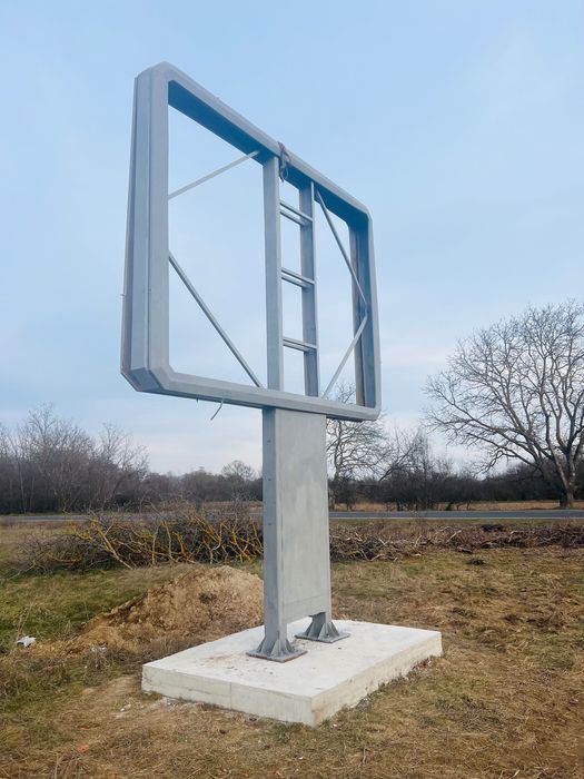 Билборд тип Пизa