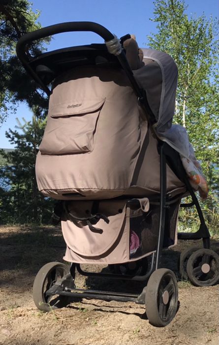 Коляска детская прогулочная