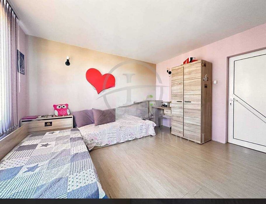 Реф. 936 Етаж от къща / село Първенец