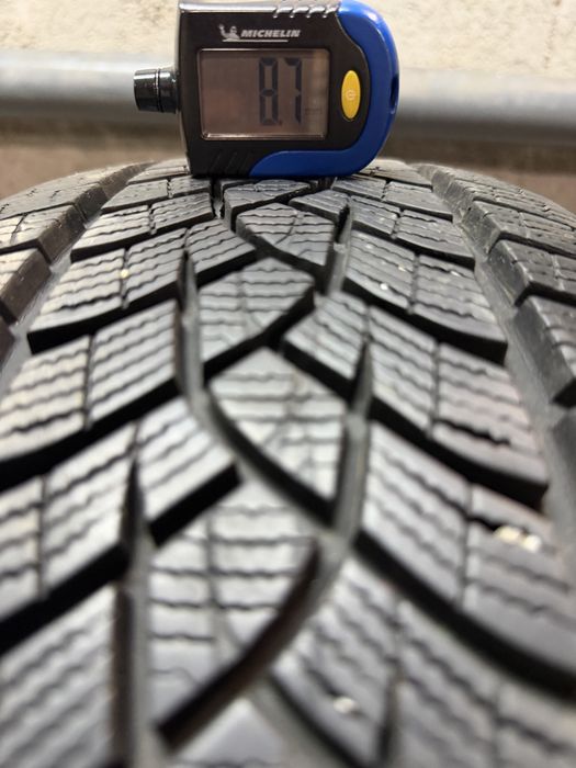 225/50/17 GoodYear 2бр дот21