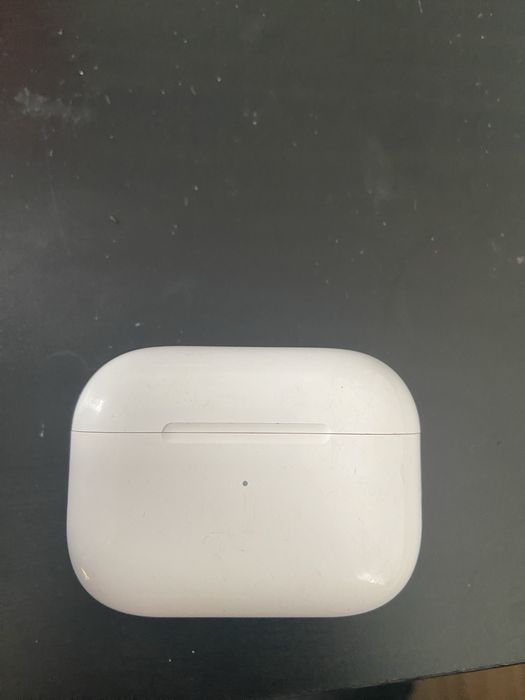 vând căști airpods pro