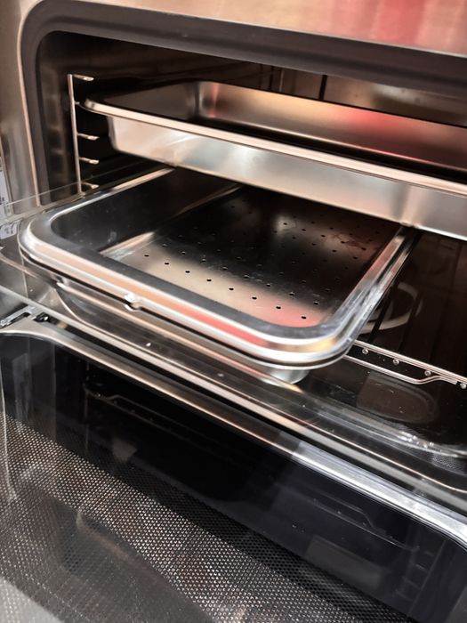 Cuptor Electric MIELE Stare excelentă