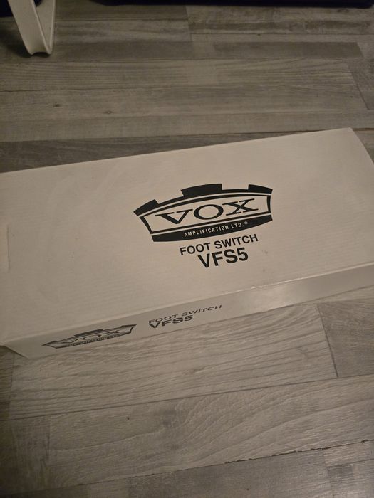 Усилвател за китара Vox AV60 + footswitch / кубе, комбо, футсуич