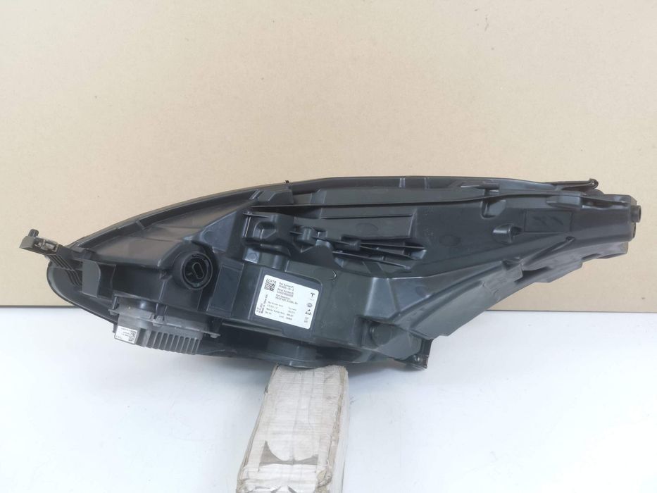 Тесла Модел 3/Y / Tesla Model 3/Y Дясна фара LED Tesla Model 3/Y Ориги