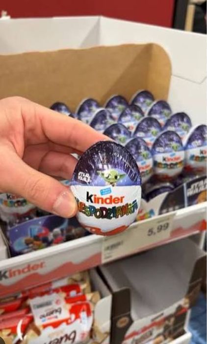 Продам Киндер star wars