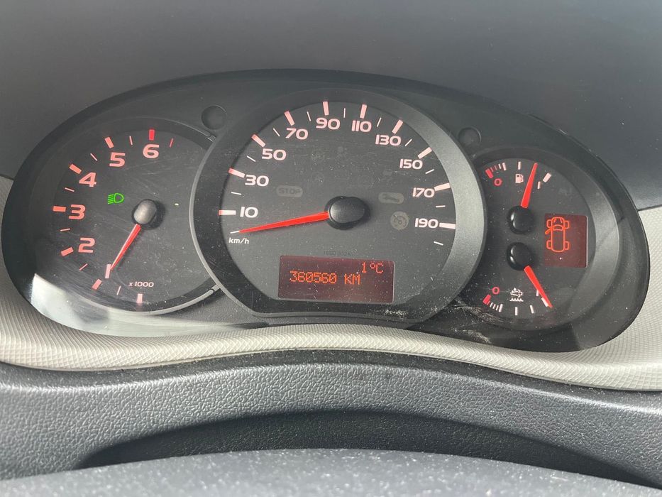 Vând  Renault Master prelată 2017 145 CP