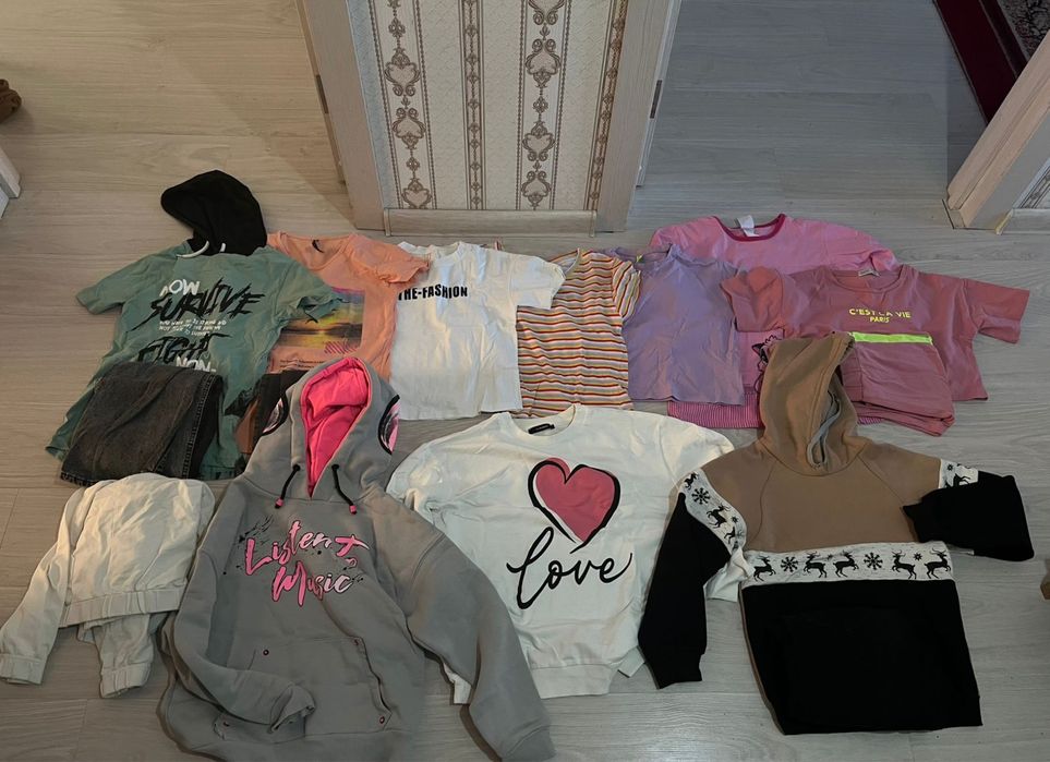 Продам подростковые вещи
