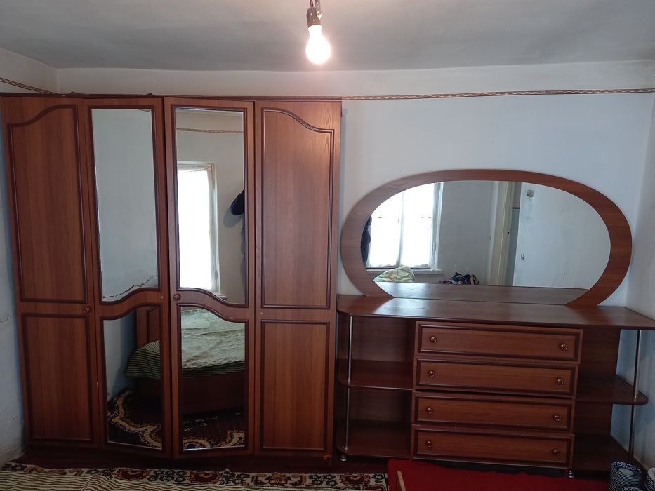 Спальный гарнитур