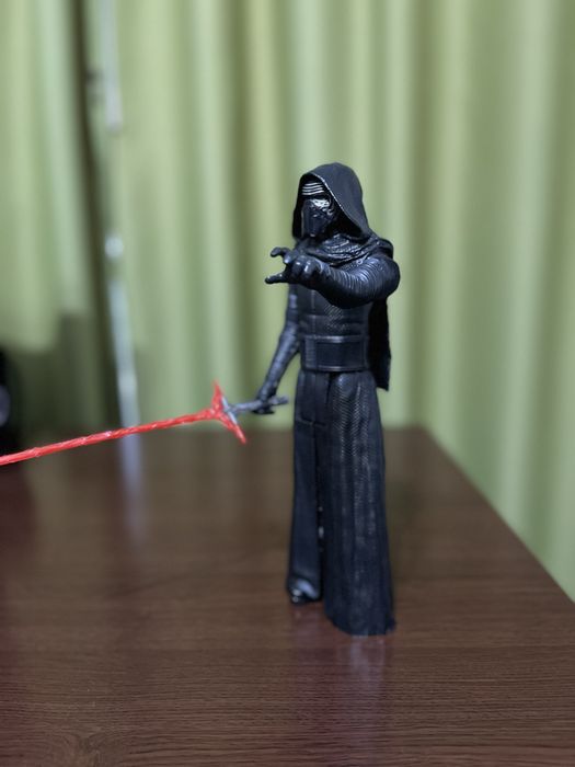 Figurina Kylo Ren Star Wars 30 cm
