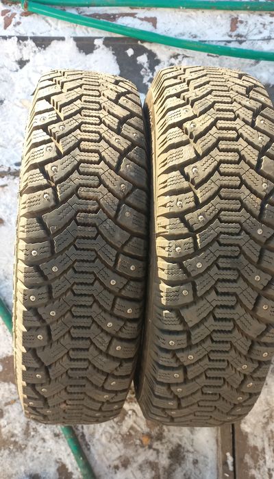 Продам 2 колеса в хорошем состоянии