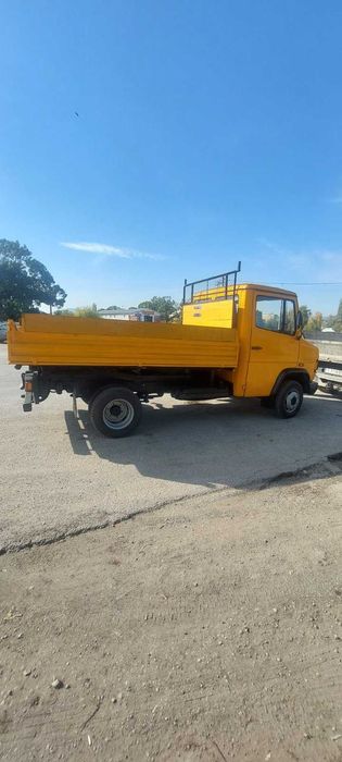 самосвал. Мерцедес 609d  тристранен