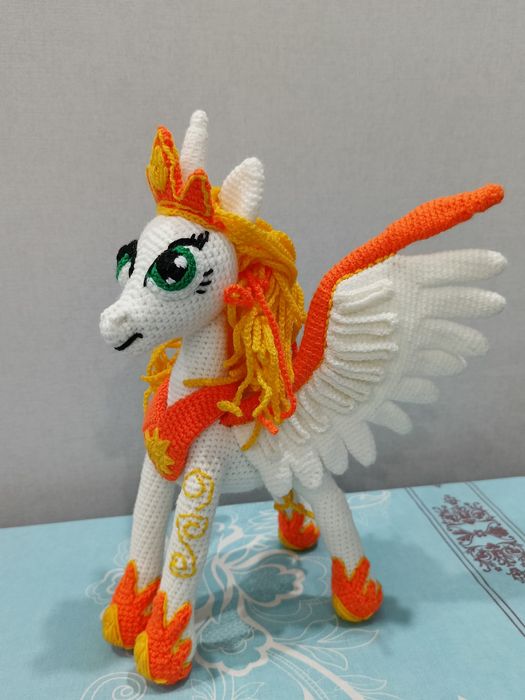 Продам вязаную игрушек. Огненн аликорн