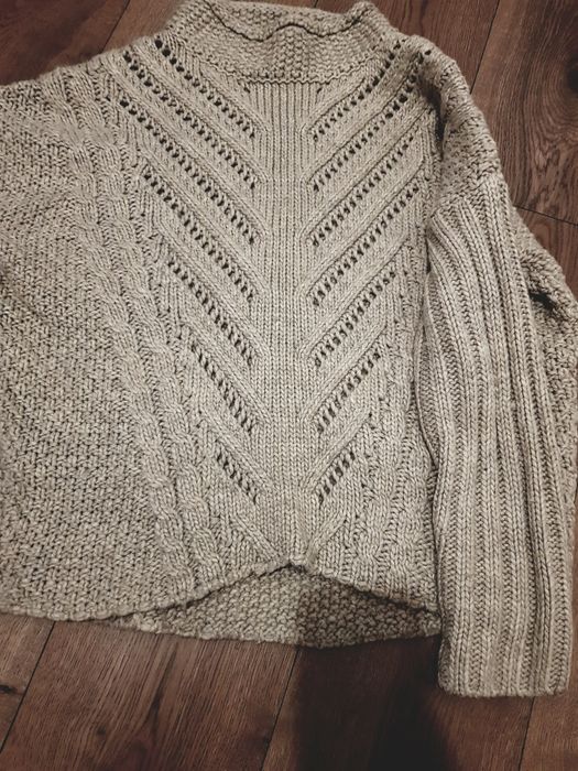Pulover Pull&Bear mărimea M