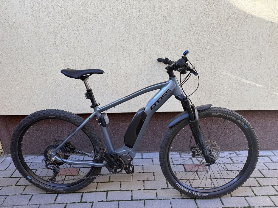 Vând bicicletă electrică Cross Razor – stare foarte bună, doar 620 km!