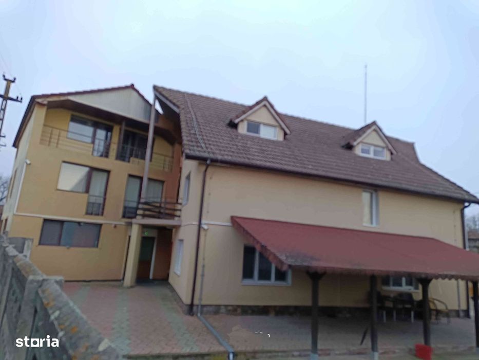 Cladiri autorizate ISU,18 camere,pretabil camin batrani/pensiun/cazare