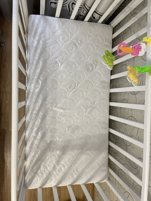 Детская кроватка манеж