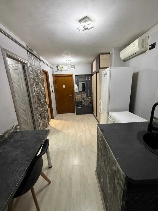 Garsoniera transformata in 2 camere, scoala 8, etaj 1