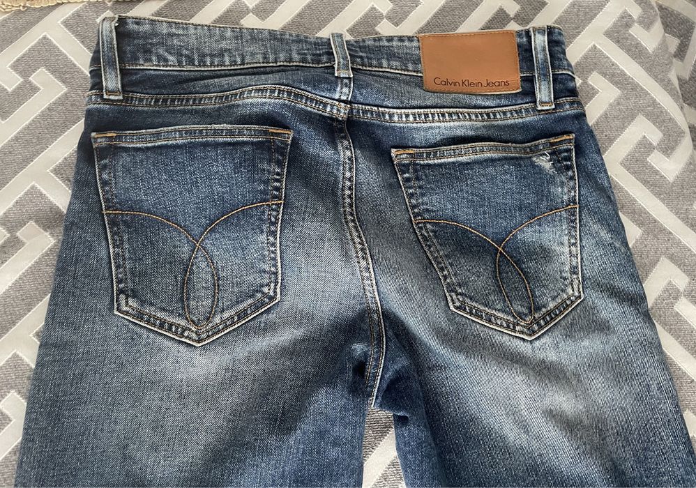 Джинсы Calvin Klein