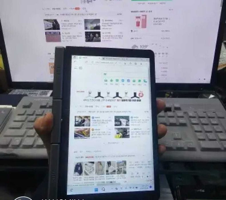 Карманный ноутбук 8" на windows 11