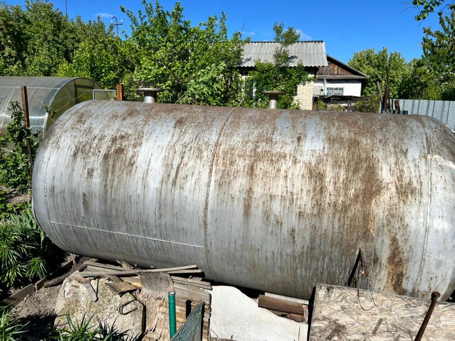 Продадим металлическую цистерну