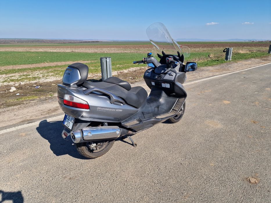 Vând Suzuki Burgman an650 28000km executiv