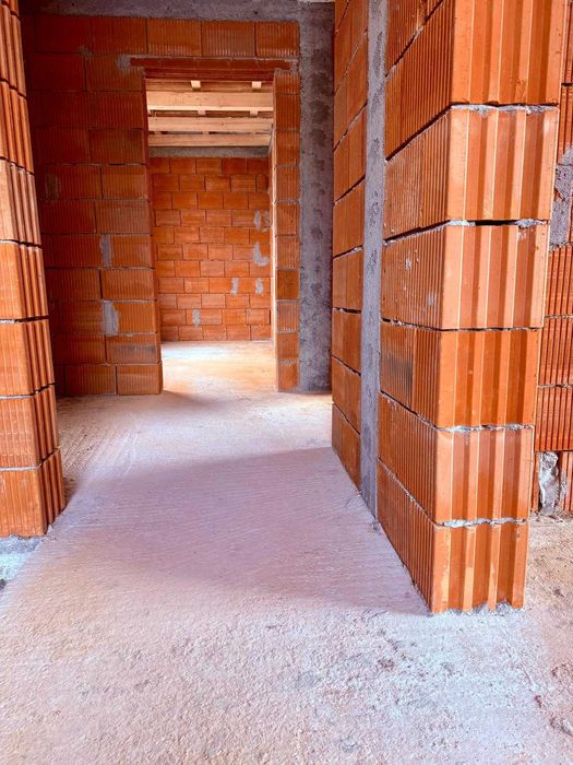 Casă individuală P+1 Suceava, cu acoperiș montat– proiect modern.