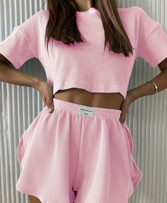 Продам комплект с шортами