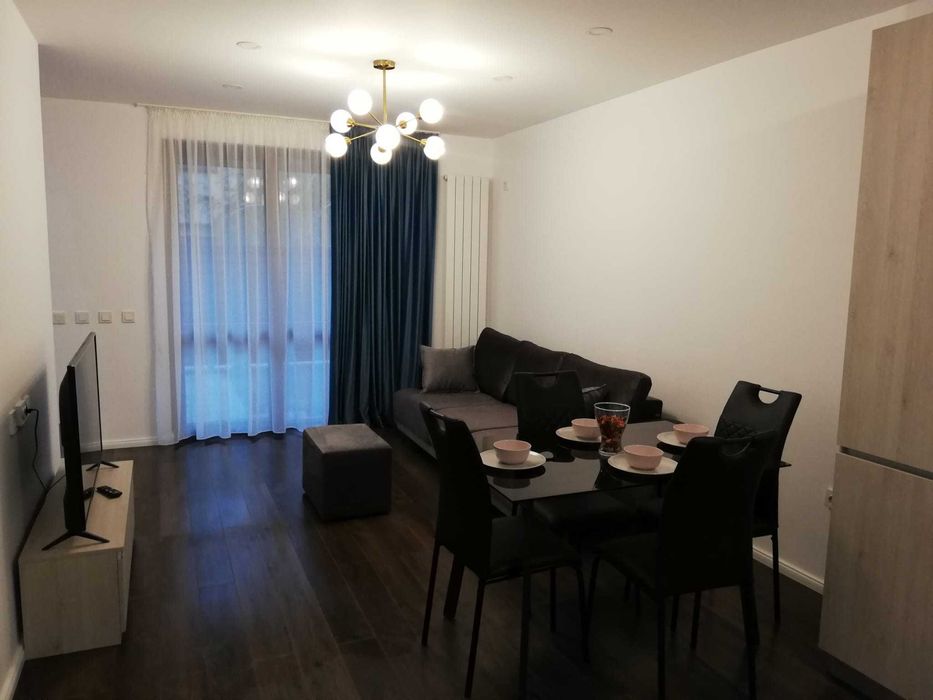 Casa 3 camere de inchiriat | Bragadiru, Cartierul Latin | 650EUR neg | 2 locuri parcare, drum privat